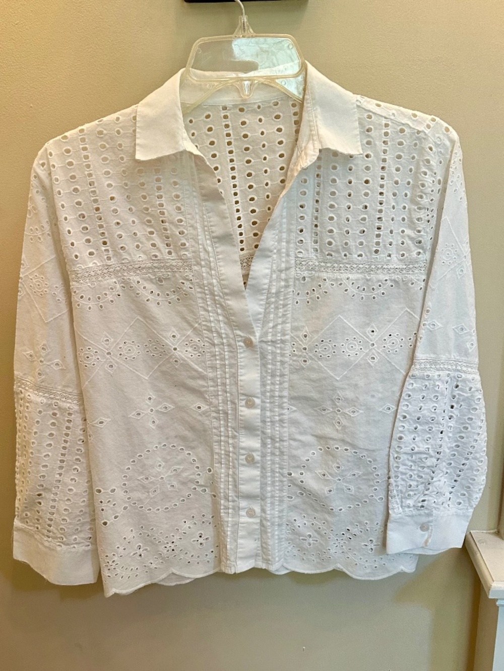 White embroidered Zara shirt size M